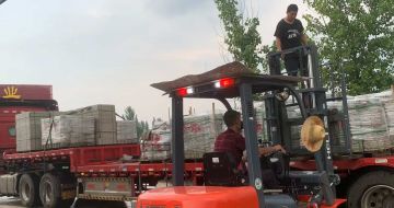 通辽 黄金麻冰裂纹，地铺石装车