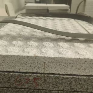 通辽 芝麻白花岗岩6.0公分荔枝面五轴加工雕刻盲点