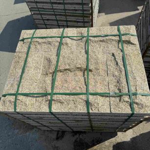 通辽 黄金麻花岗岩石材自然面蘑菇石成品