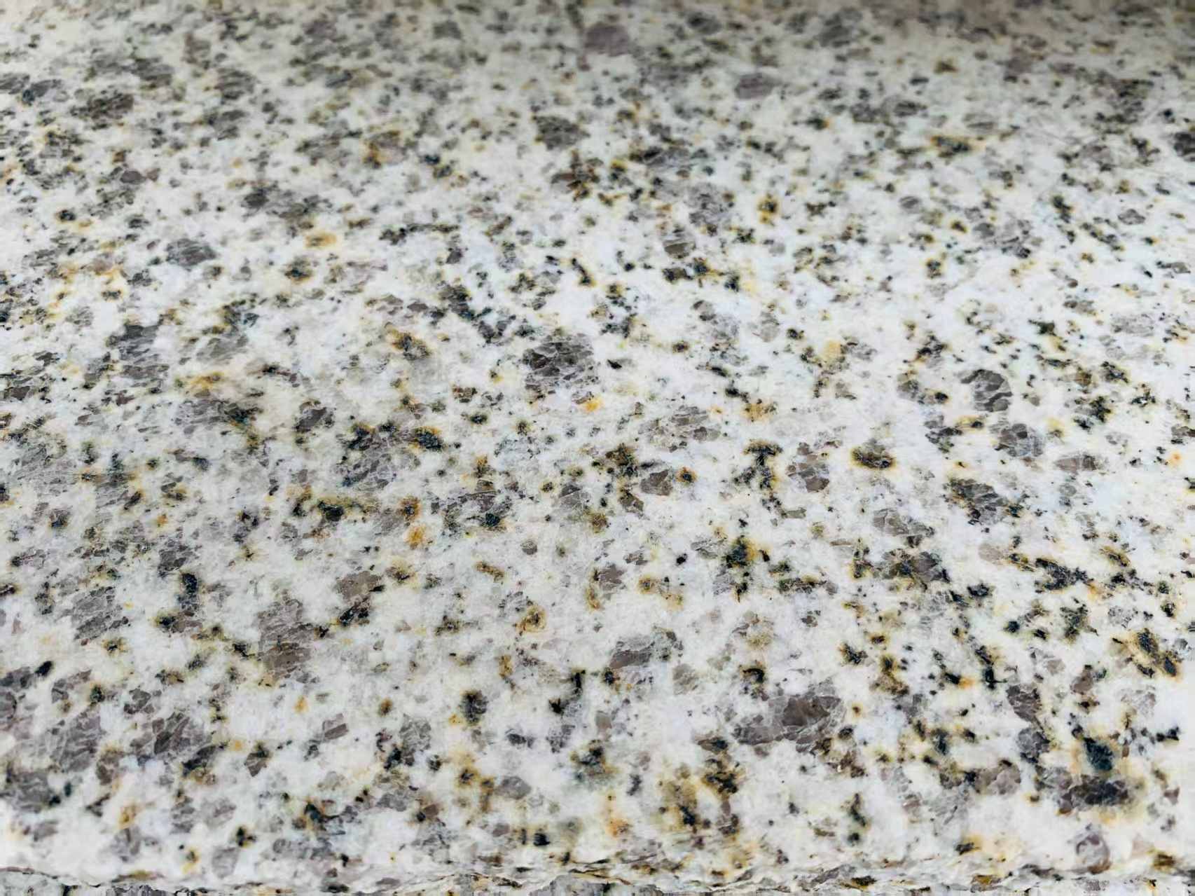 通辽 黄金麻花岗岩石材浅黄光面