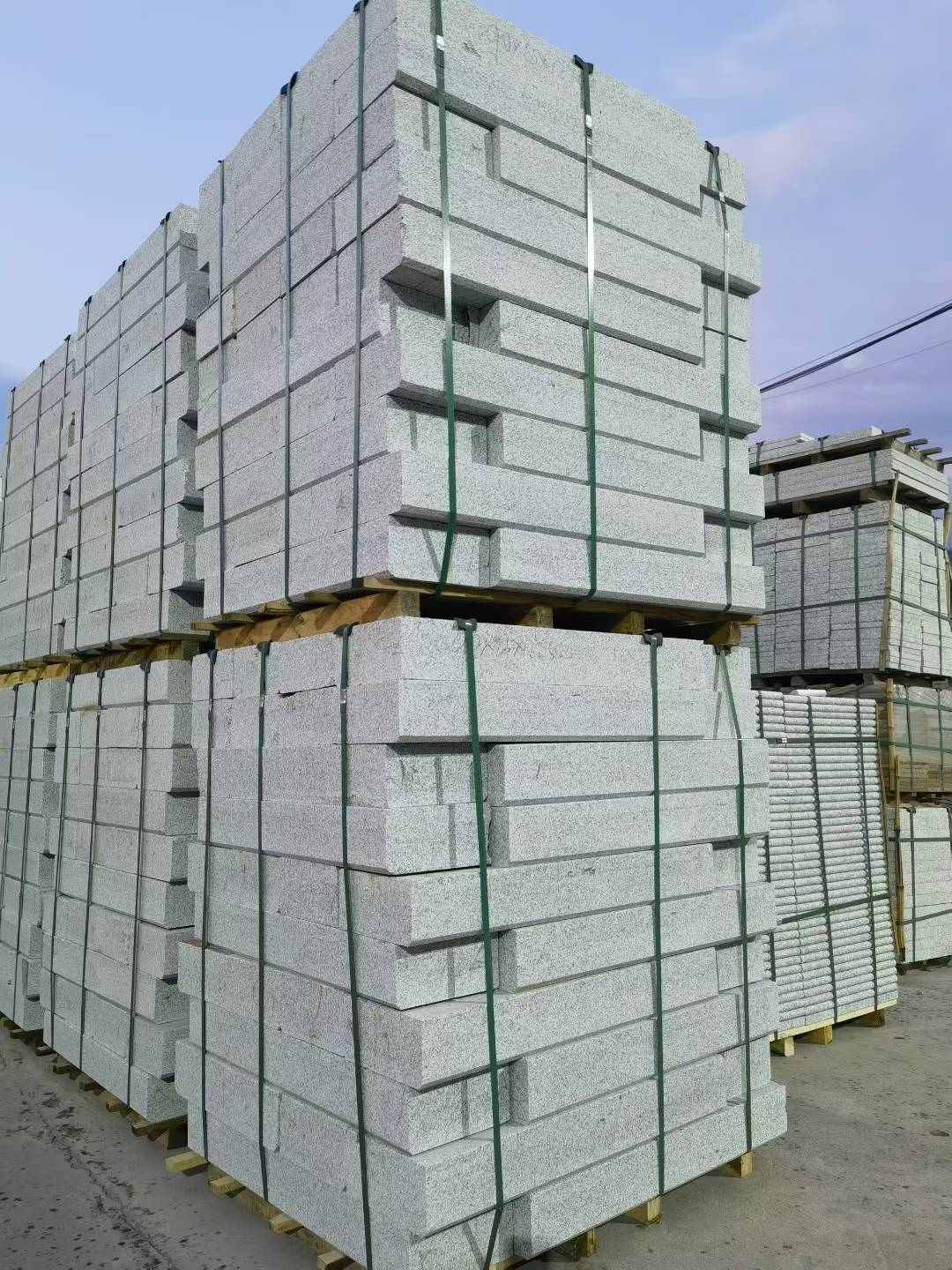 通辽 芝麻白花岗岩路沿石，路缘石，路肩石，道牙，立缘石，马路牙子，街沿石，侧石等