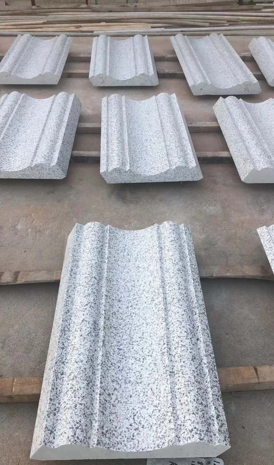 通辽 白麻花岗岩光面别墅线条