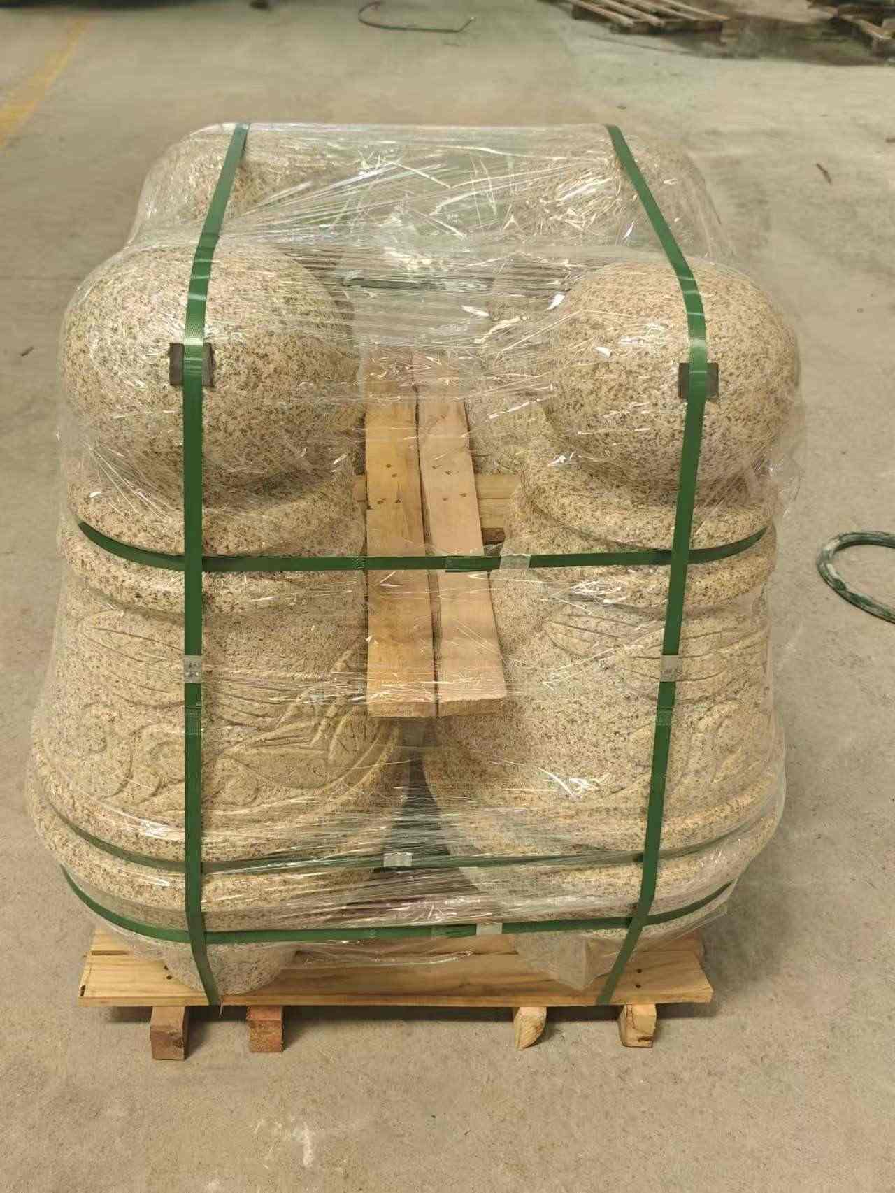 通辽 黄金麻异形定制雕花——棒棒糖挡车柱