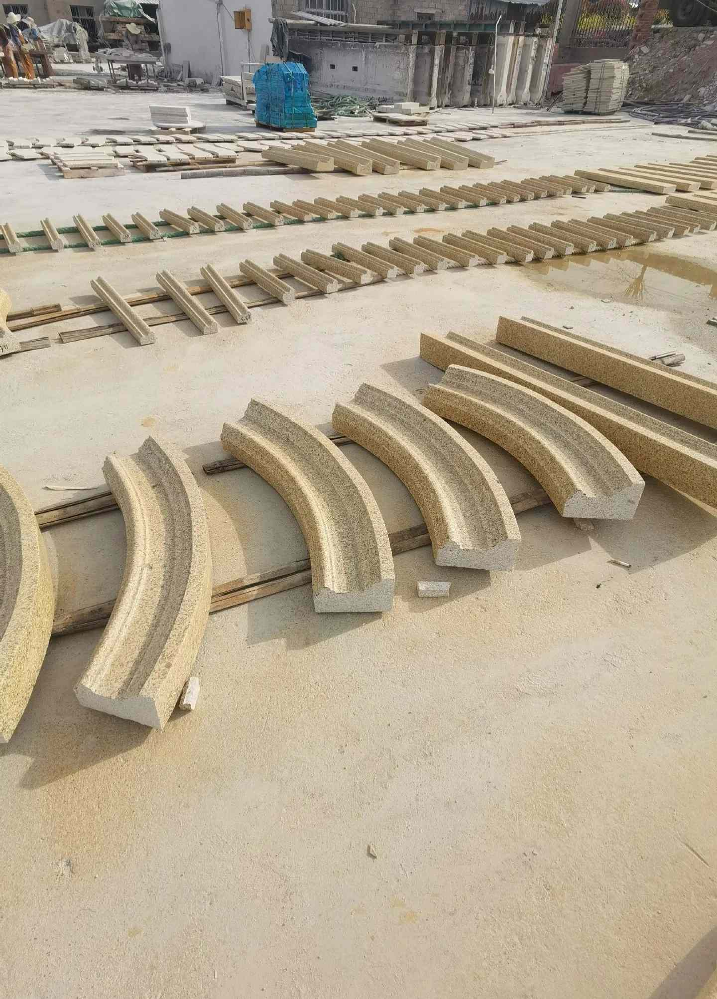 通辽 黄金麻花岗岩别墅线条