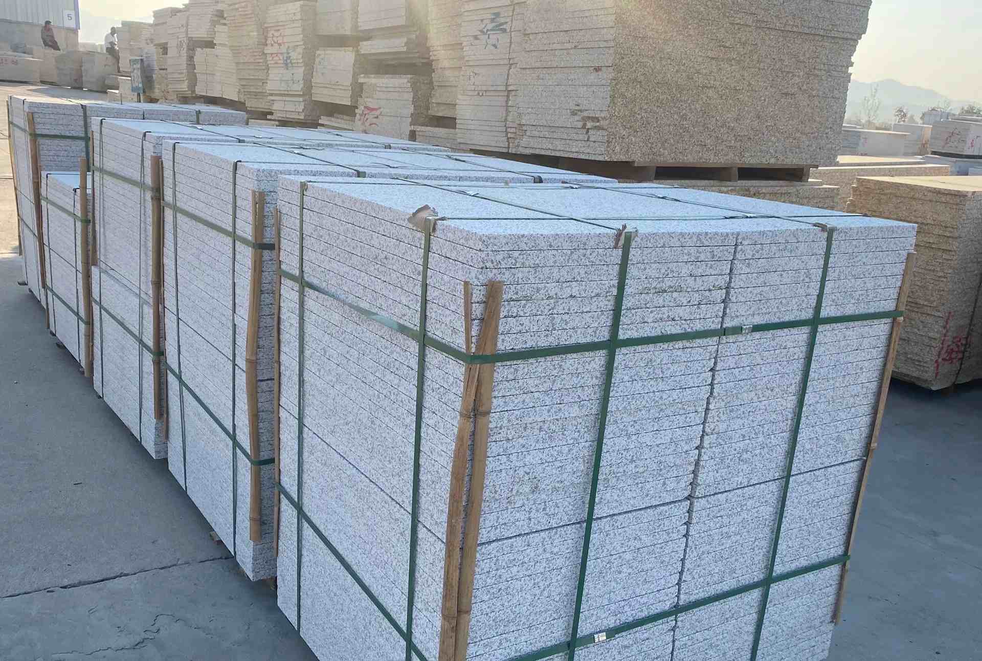 通辽 白麻花岗岩荔枝面地铺石