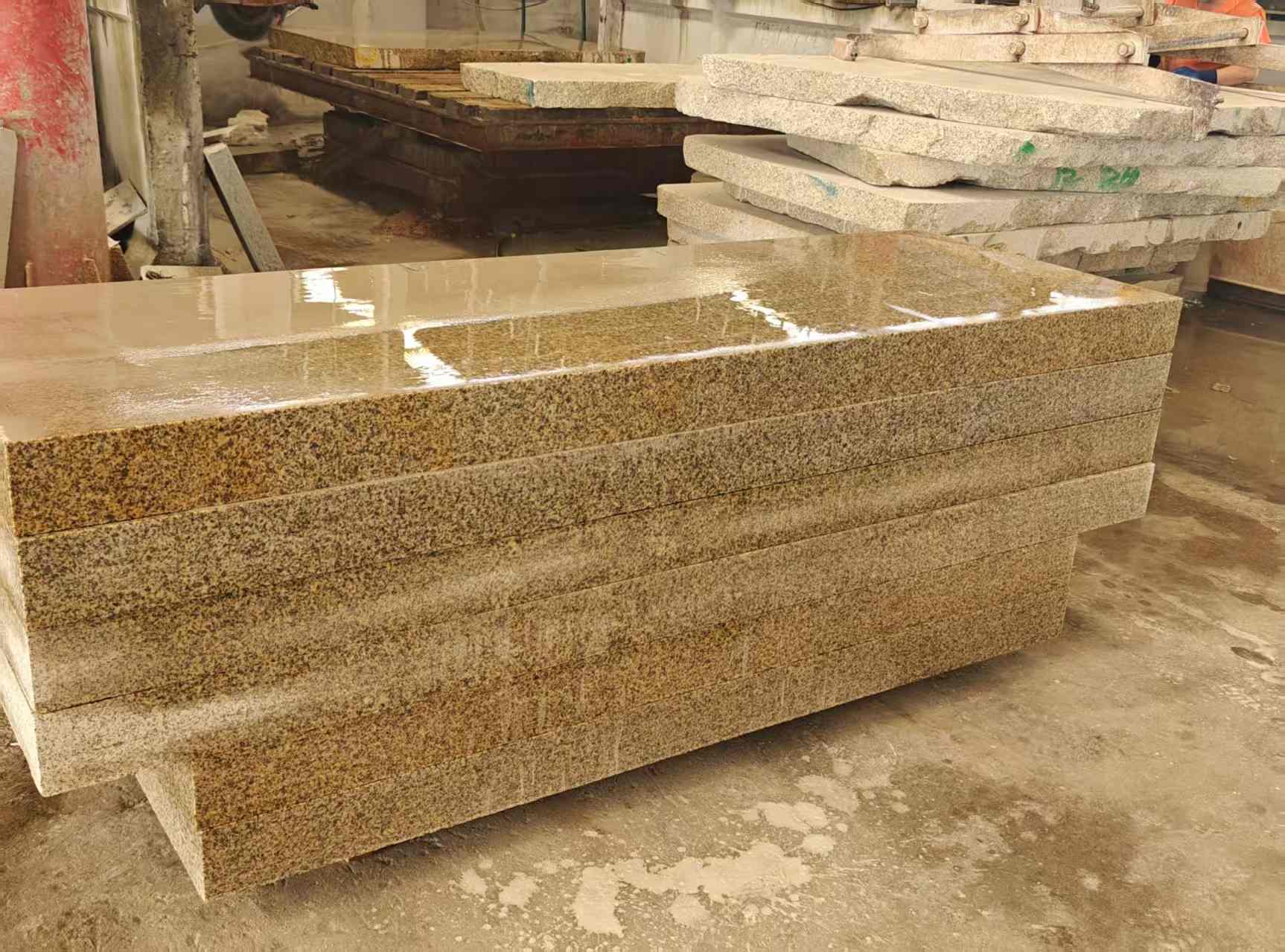 通辽 黄金麻栏杆料半成品加工中