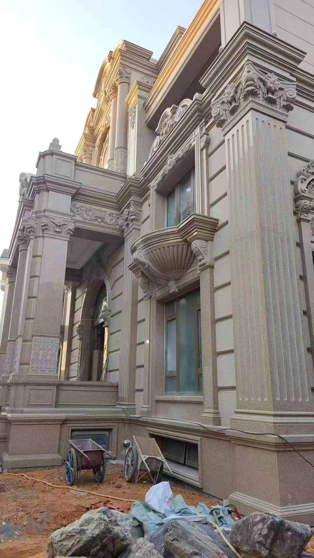 通辽 黄金麻花岗岩光面别墅外墙干挂施工完成