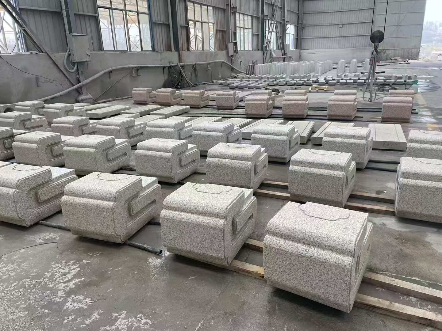 通辽 白麻花岗岩异形加工-石凳，坐凳