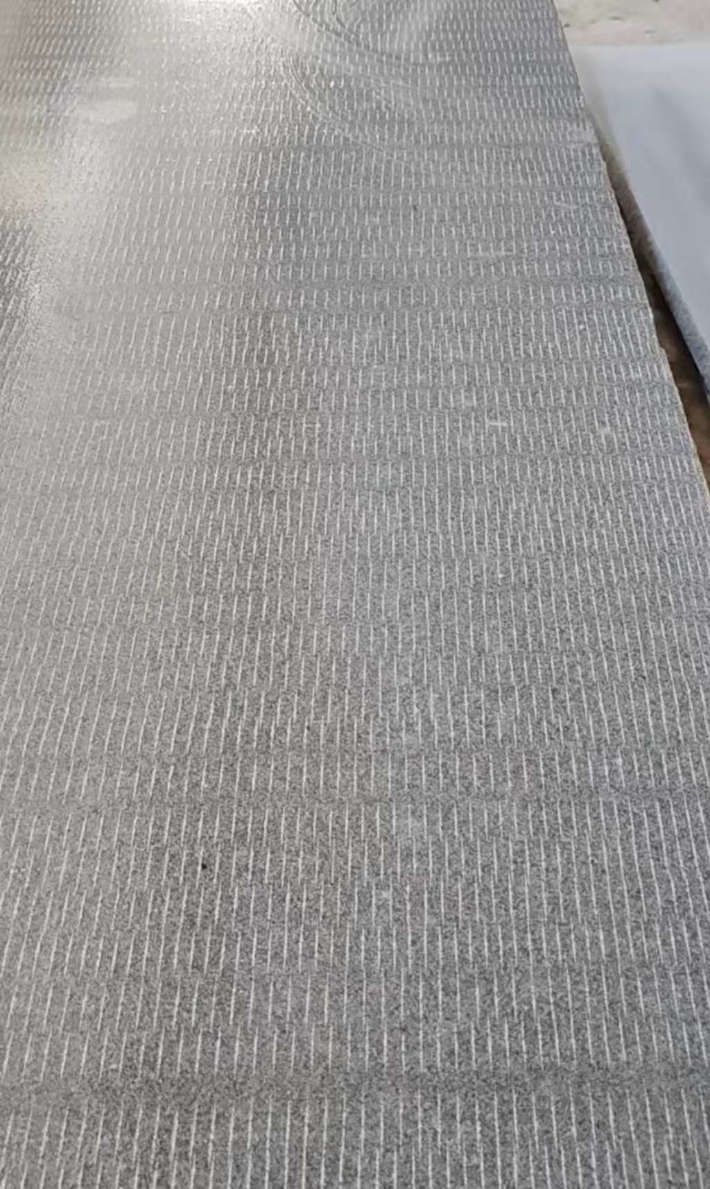 通辽 芝麻灰花岗岩斧剁面，刀斩面