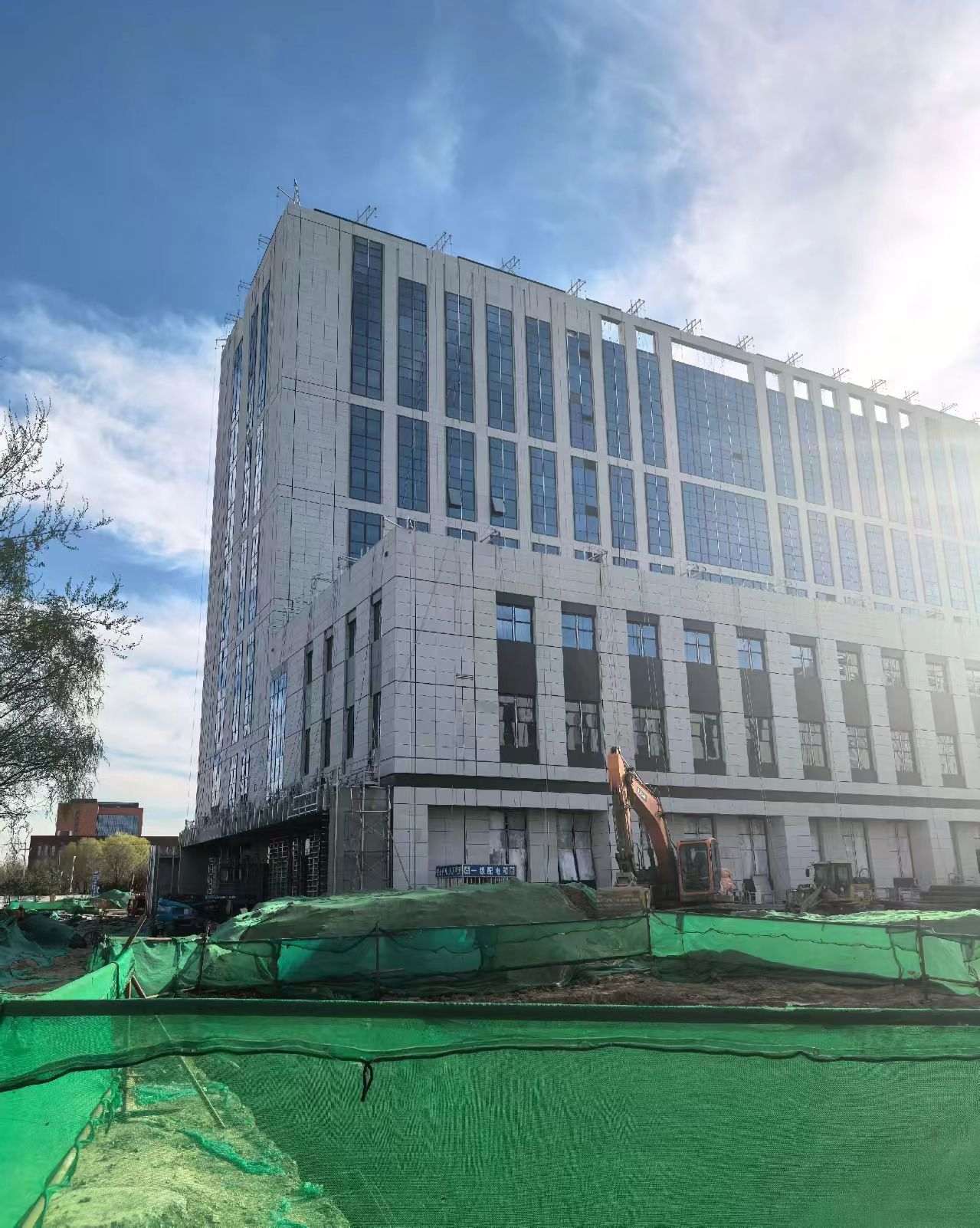 通辽 白麻花岗岩石材外墙干挂