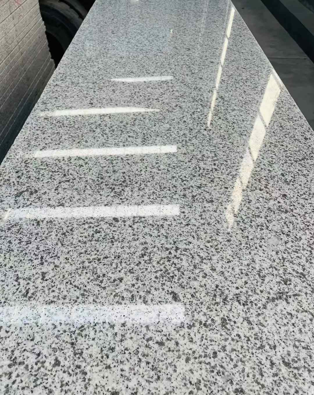 通辽 白麻花岗岩光面毛板